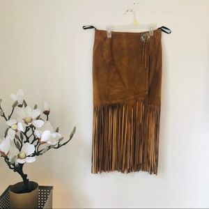Mint condition vintage fringe suede boho skirt